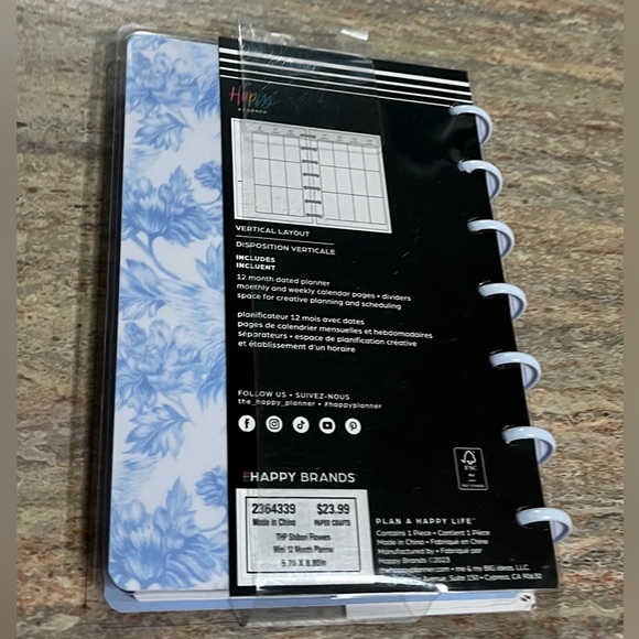 New Happy Brands 12-months 2024-2025 planner - Picture 2 of 8